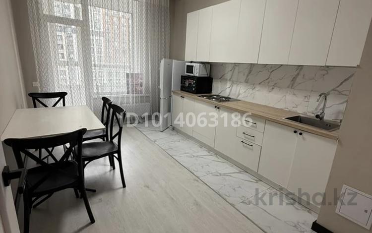 2-комнатная квартира · 70 м² · 5/12 этаж, Санжара Асфендиярова 8 за 300 000 ₸ в Астане, Нура р-н — фото 2