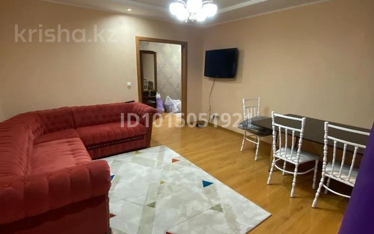 4-комнатная квартира · 77.5 м² · 7/9 этаж, Республики 10 за 36 млн ₸ в Астане, р-н Байконур — фото 2
