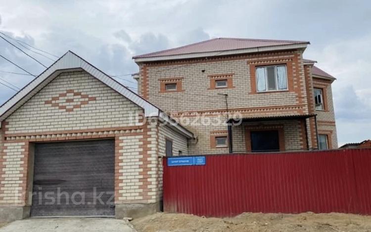 Отдельный дом · 5 комнат · 418 м², улица Амандосова 17 за 1 млн 〒 в Атырау, мкр Привокзальный-5 — фото 44