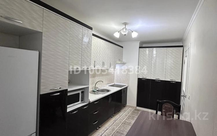 2-комнатная квартира · 68 м² · 8/9 этаж, мкр Аккент 5 за 290 000 ₸ в Алматы, Алатауский р-н — фото 2