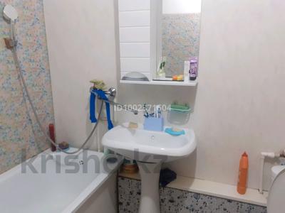 1-бөлмелі пәтер · 46 м² · 1/4 қабат, Пр.космонавтов 24, бағасы: 9 млн ₸ в Рудном