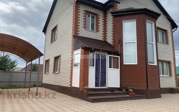 Отдельный дом · 4 комнаты · 148 м² · 8 сот., Байтерек 36 за 65 млн 〒 в Мичуринское — фото 2