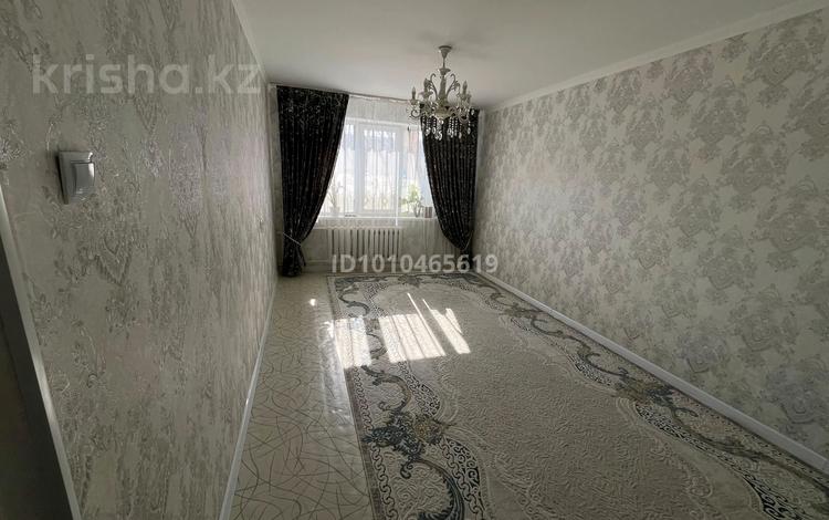 2-комнатная квартира · 56 м² · 1/5 этаж, мкр 8, Гришина.А.А 70/2 за 18.5 млн 〒 в Актобе — фото 2