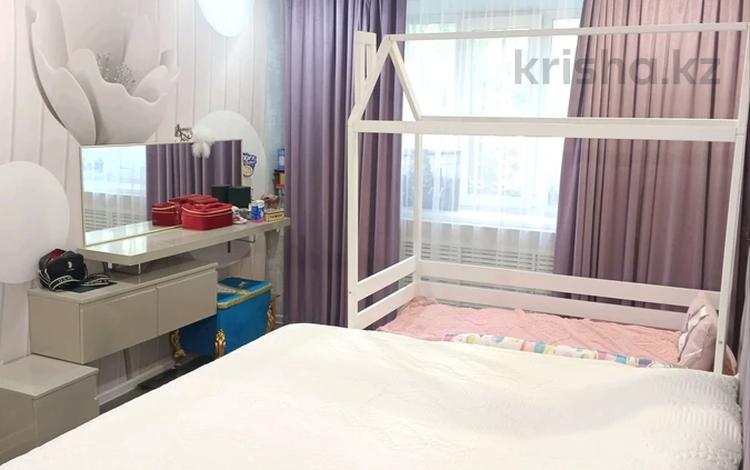 3-комнатная квартира · 60.5 м² · 1/5 этаж, 4 мкр 14 — 1 этаж за 13.5 млн ₸ в Степногорске — фото 2