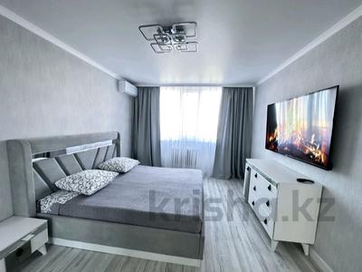 1-комнатная квартира · 55 м², мкр Нурсат, Байдибек би 116 за 15 000 ₸ в Шымкенте, Каратауский р-н