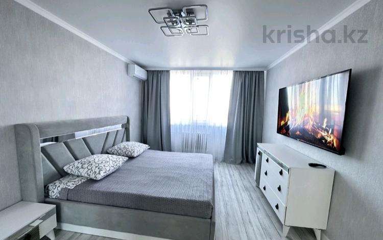 1-комнатная квартира · 55 м², мкр Нурсат, Байдибек би 116 за 15 000 ₸ в Шымкенте, Каратауский р-н — фото 2