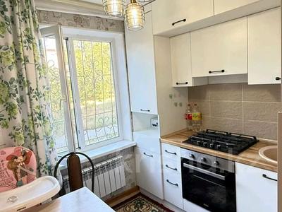 1-бөлмелі пәтер · 30 м² · 1/5 қабат, Самал 34, бағасы: 135 000 ₸ в Талдыкоргане, мкр Самал