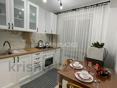 Тәулігіне пәтерлер в Атырауской обл.: 1-бөлмелі пәтер · 37 м² · 2/5 қабат, Наурыз 7 — Стадион Мунайши, бағасы: 13 000 〒 1-бөлмелі пәтер · 37 м² · 2/5 қабат, Наурыз 7 — Стадион Мунайши, бағасы: 13 000 〒 в Атырау, мкр Жилгородок