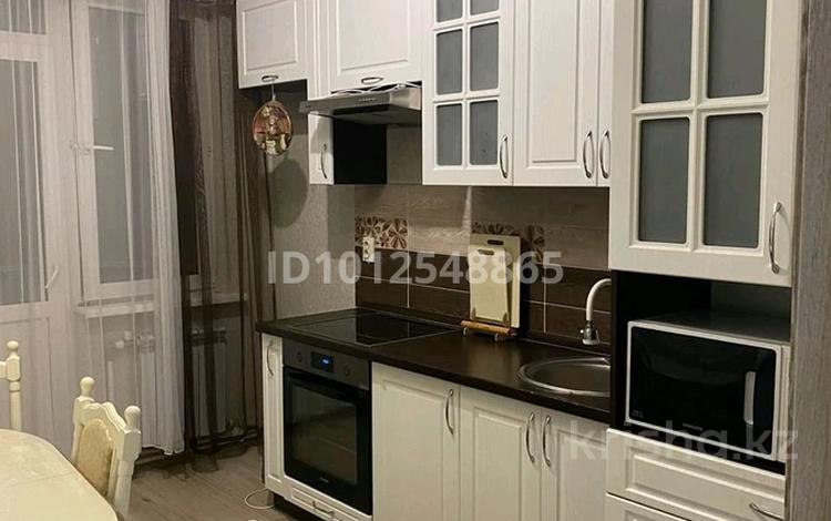2-бөлмелі пәтер · 68 м² · 4/9 қабат, Есенберлина 19, бағасы: 270 000 ₸ в Усть-Каменогорске — фото 2