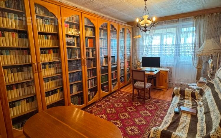 3-бөлмелі пәтер · 70 м² · 2/10 қабат, Кудайбердиева 6, бағасы: 26 млн ₸ в Павлодаре — фото 2