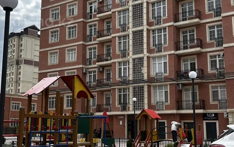 4-комнатная квартира · 165 м² · 8/9 этаж, 17-й мкр 25 за 74.5 млн ₸ в Актау — фото 2