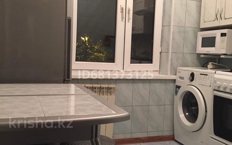 1-бөлмелі пәтер · 33 м² · 3/5 қабат, Айнабұлақ-1 ш/а. 8, бағасы: 200 000 ₸ в Алматы, Жетысуский р-н — фото 3