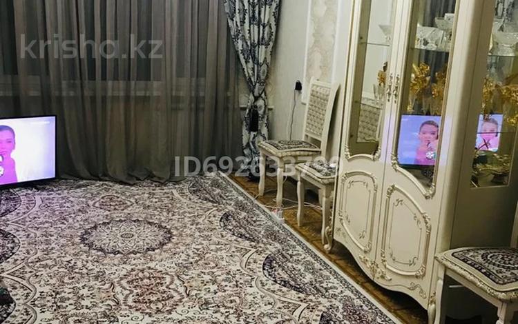 2-комнатная квартира, 53 м², 5/5 этаж, прос Кабанбай батыр 7а за 16.5 млн 〒 в Шымкенте, Аль-Фарабийский р-н — фото 2