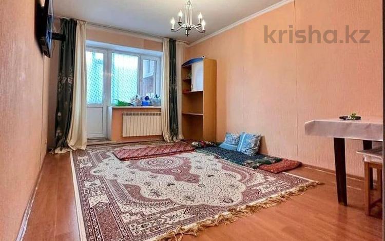 3-бөлмелі пәтер, 57.4 м², 5/5 қабат, мкр 5, Абулхаир хана, бағасы: 15 млн 〒 в Актобе, мкр 5 — фото 2