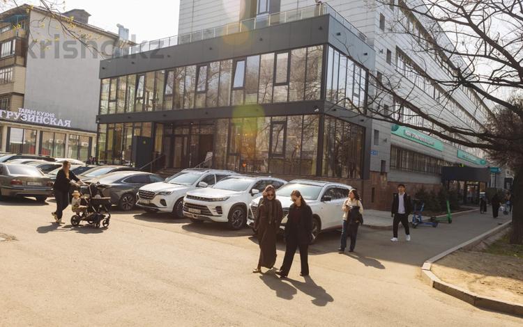 Свободное назначение, офисы, магазины и бутики, салоны красоты · 35 м² за 350 000 ₸ в Алматы — фото 27