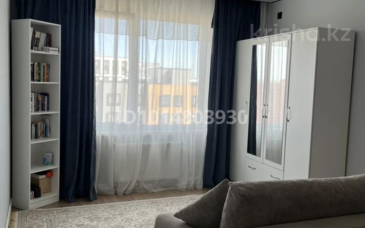 2-бөлмелі пәтер · 41.5 м² · 15/18 қабат, Хусейн бен Талал 39/1, бағасы: 35 млн ₸ в Астане, Есильский р-н — фото 2
