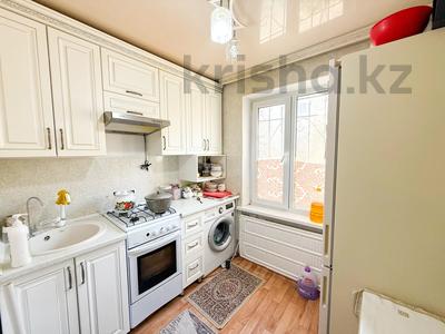 3-комнатная квартира · 64 м² · 1/5 этаж, Самал 40 за 19.8 млн ₸ в Талдыкоргане, мкр Самал