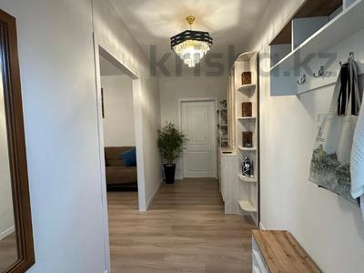 2-бөлмелі пәтер · 58 м² · 3/9 қабат, Самал-2 ш/а. 79, бағасы: 64 млн ₸ в Алматы, Медеуский р-н