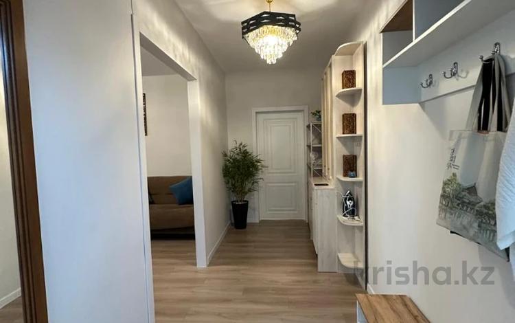 2-комнатная квартира · 58 м² · 3/9 этаж, мкр Самал-2 79 за 64 млн ₸ в Алматы, Медеуский р-н — фото 2