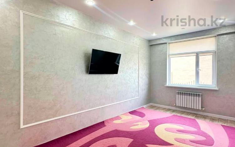 1-комнатная квартира · 42 м² · 1/5 этаж, Мкрн Самал 15 за 18 млн ₸ в Атырау — фото 10