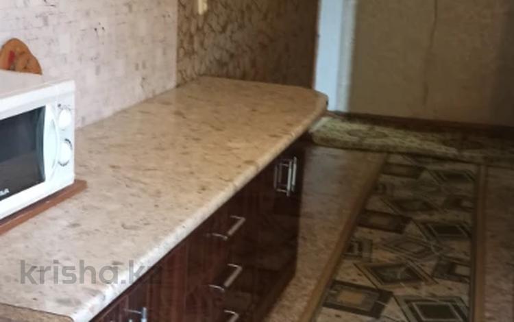 3-комнатная квартира · 55 м² · 4/5 этаж, 16-й микрорайон 38 за 150 000 ₸ в Шымкенте, Аль-Фарабийский р-н — фото 2