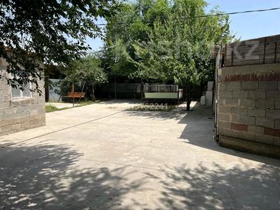 Жеке үй · 4 бөлме · 200 м² · 8 жүзд., мкр Курсай 27 — Алғашқы білім беру мектебі, бағасы: 38 млн ₸ в Шымкенте, Туран р-н
