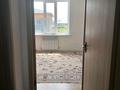 2-бөлмелі пәтер · 45 м² · 3/3 қабат, Мкр. Гульдер 1160, бағасы: 16 млн ₸ в  — фото 10
