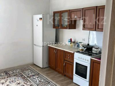 2-бөлмелі пәтер · 45 м² · 3/3 қабат, Мкр. Гульдер 1160, бағасы: 16 млн ₸ в 