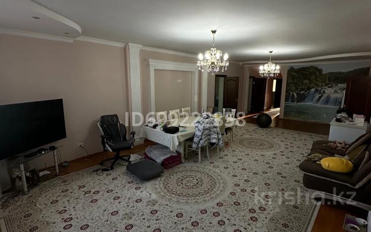 5-бөлмелі пәтер · 280 м² · 16/16 қабат, 15-й мкр 59, бағасы: 55 млн ₸ в Актау — фото 2