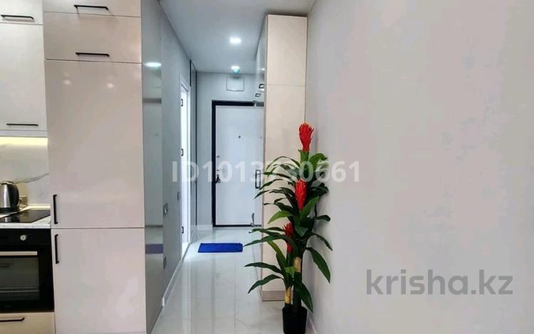 1-комнатная квартира · 30.4 м² · 2/40 этаж, Город Батуми. Улица Жиули Шартава дом 16 — Пушкина за 38 млн ₸ — фото 2