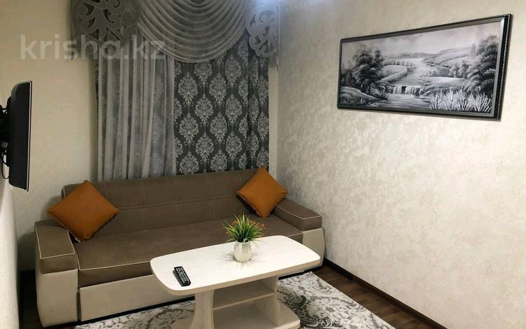 2-комнатная квартира, 60 м², 4/15 этаж помесячно, Акмешит 7