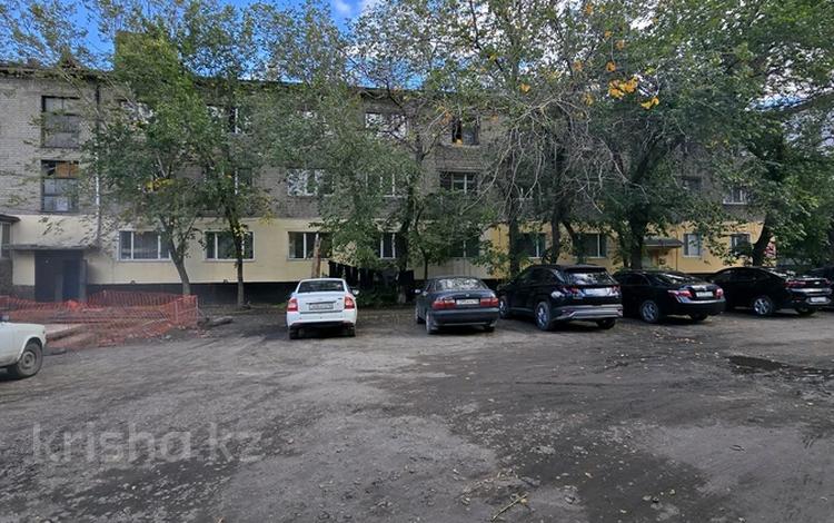 2-бөлмелі пәтер · 38 м² · 3/3 қабат, Привокзальная, бағасы: 8.5 млн ₸ в Семее — фото 2