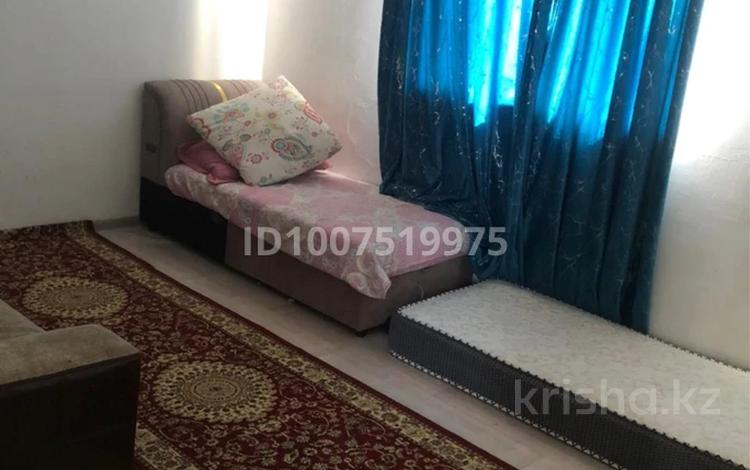 Отдельный дом · 3 комнаты · 72 м² · 10 сот., мкр Карасу, Қарасу ш/а. 11 — Мектептің қаснда за 13.5 млн 〒 в Таразе — фото 2