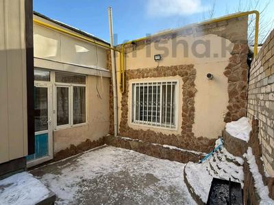 Отдельный дом · 3 комнаты · 109 м² · 2 сот., Старый город, Сегыз Серы 12 — Колхозный рынок за 79.5 млн ₸ в Актобе