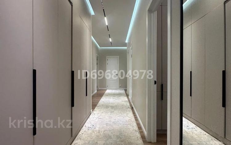 4-комнатная квартира · 117 м² · 8/9 этаж, Mukhamedhanova 6a за 105 млн 〒 в Астане, Нура р-н — фото 22