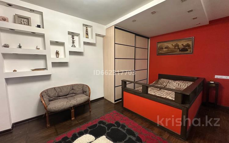 1-комнатная квартира · 40 м² · 3/5 этаж, Шашкина 34 — Аль-Фараби за 300 000 ₸ в Алматы, Медеуский р-н — фото 17