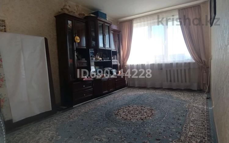 2-комнатная квартира, 42 м², 5/5 этаж, Пр. Абая 32 — Проспект Абая