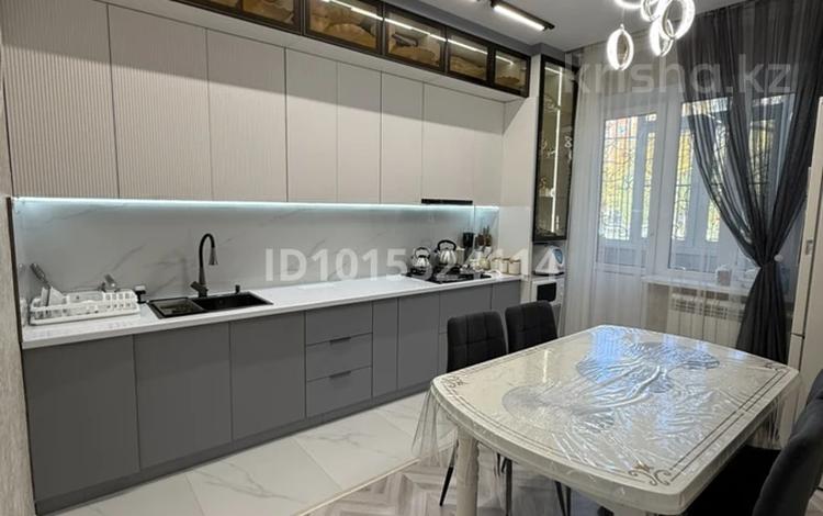 3-комнатная квартира · 100 м² · 1/6 этаж, мкр Болашак 129г за 36 млн ₸ в Актобе — фото 2