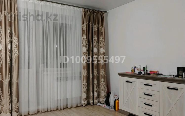 2-бөлмелі пәтер · 72.8 м² · 3/10 қабат, Ладожская 17, бағасы: 38 млн ₸ в Павлодаре — фото 2