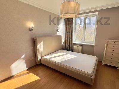 2-комнатная квартира · 65 м² · 3/5 этаж, Абая 35/37 — Просп. Назарбаева за 400 000 〒 в Алматы, Алмалинский р-н