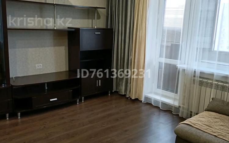 3-бөлмелі пәтер · 65 м² · 7/10 қабат, мкр Юго-Восток, Мкр Юго-Восток, мкр Степной 4 3, бағасы: 28 млн ₸ в Караганде, Казыбек би р-н — фото 2