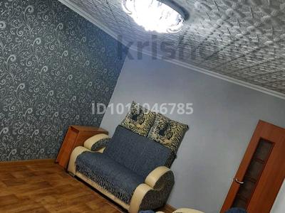 3-комнатная квартира · 57 м² · 2/3 этаж, Вагонная улица 2/2 за 16 млн ₸ в Караганде, Казыбек би р-н