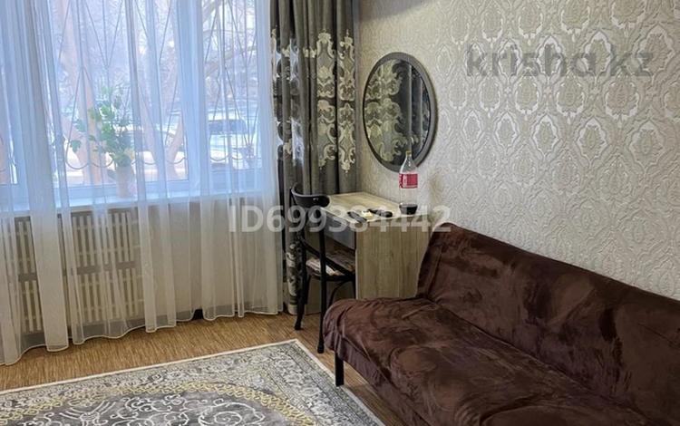 2-комнатная квартира · 56 м² · 1/5 этаж, 28-й мкр 35 — 20мектеп касында