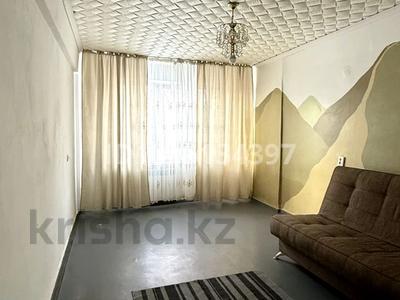 1-бөлмелі пәтер · 33.2 м² · 3/5 қабат, Сатпаева 34 — Здание с ЦОН на КШТ, бағасы: 15.5 млн ₸ в Усть-Каменогорске