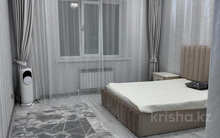 4-бөлмелі пәтер, 120 м², 5/5 қабат ай сайын, мкр. Алтын орда, Мангилик Ел 32, бағасы: 350 000 〒 в Актобе, мкр. Алтын орда — фото 2