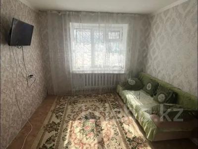 1-комнатная квартира, 26 м², 1/5 этаж, мкр Шанхай, К. Оспанова 65 — маг. Даникер за 5.5 млн 〒 в Актобе, мкр Шанхай