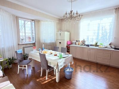 Отдельный дом · 9 комнат · 400 м² · 8 сот., мкр Калкаман-2, Аспандиярова 135 за 2.5 млн ₸ в Алматы, Наурызбайский р-н