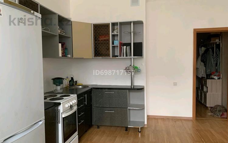 1-комнатная квартира, 54 м², 3/9 этаж помесячно, Ткачёва 18 — Кардиоцентра, напротив НИШ