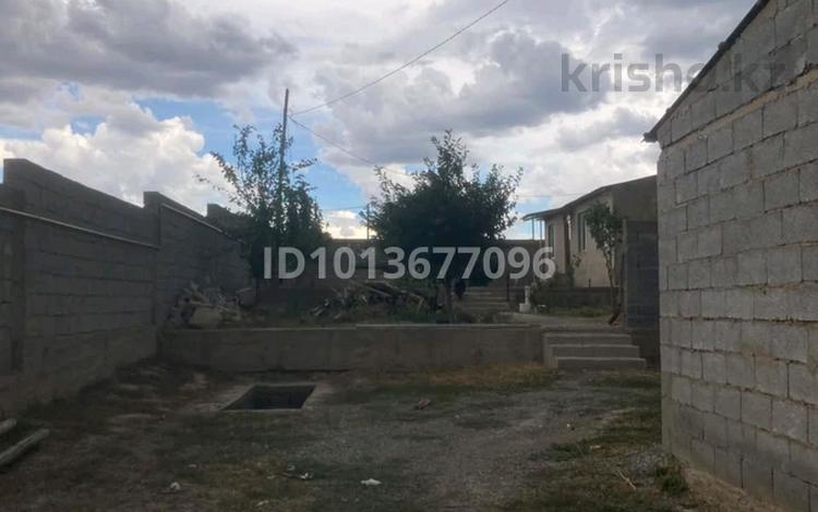 Отдельный дом · 4 комнаты · 100 м² · 10 сот., жилой массив Кайнар Булак, Жанакурылыс — Возле речки за 30 млн ₸ в Шымкенте, Абайский р-н — фото 2