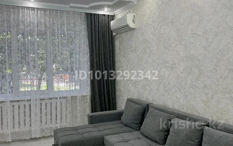3-комнатная квартира · 70 м² · 1/9 этаж, Толе би 141 — Муканова за 450 000 ₸ в Алматы — фото 2